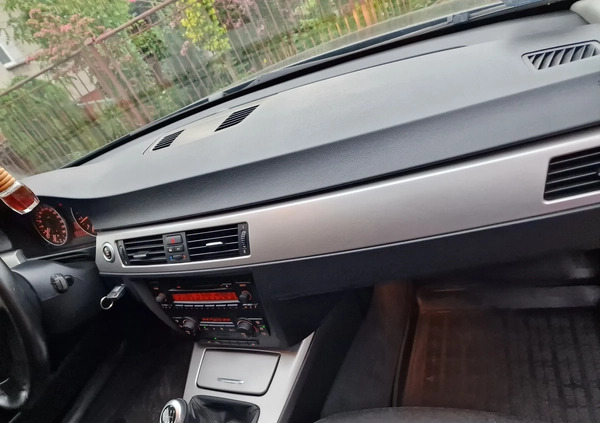 BMW Seria 3 cena 22500 przebieg: 163000, rok produkcji 2005 z Piekary Śląskie małe 704